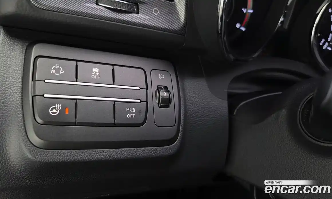SsangYong TIBOLI 2017 1.6 автомат (гидро), фото 22