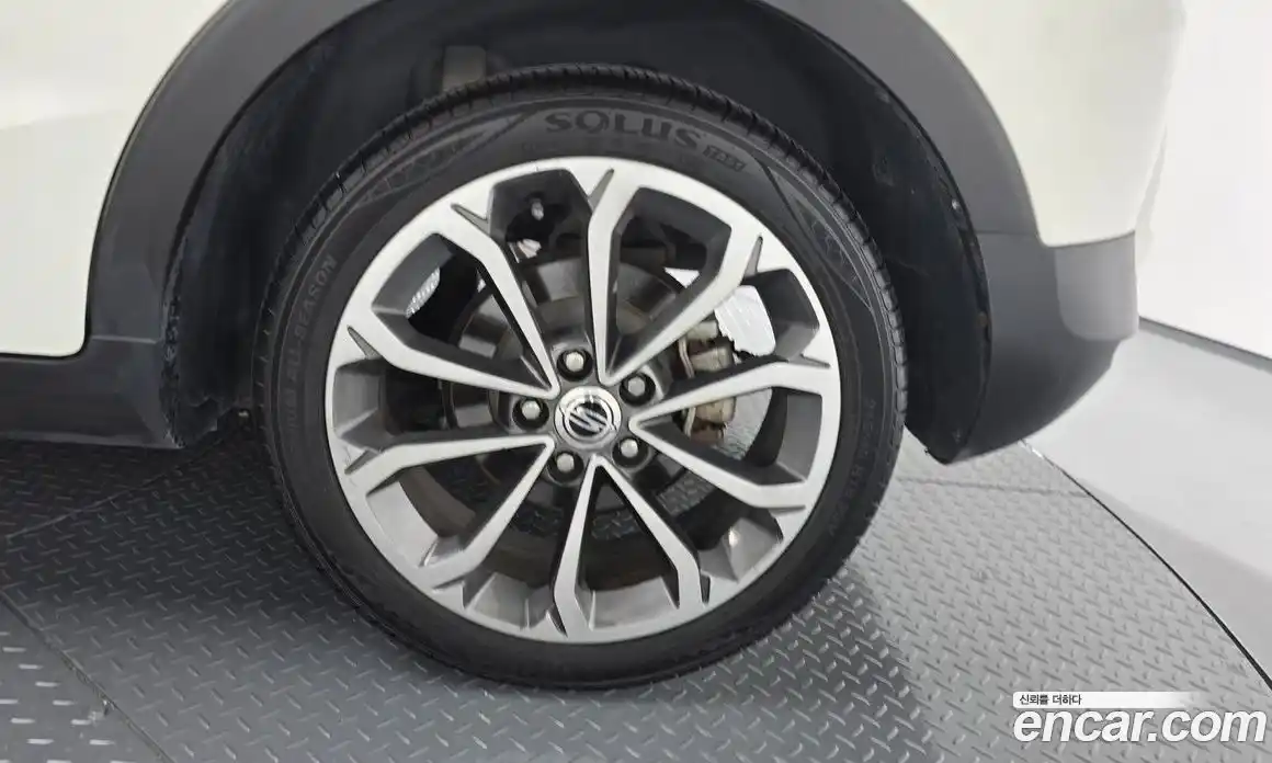 SsangYong TIBOLI 2017 1.6 автомат (гидро), фото 6