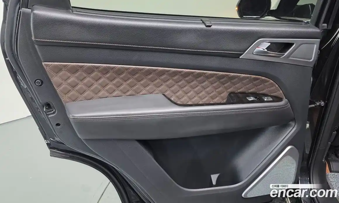 SsangYong Rexton 2023 2.2 автомат (гидро), фото 15