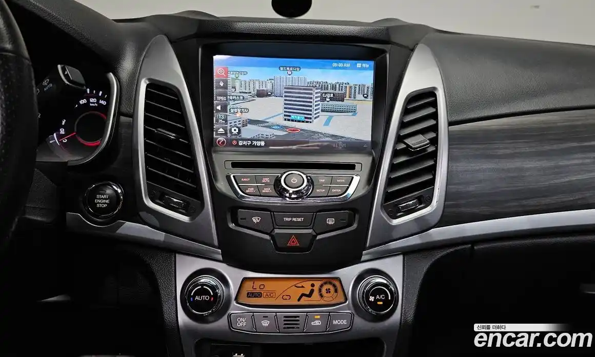 SsangYong Korando 2015 2.2 автомат (гидро), фото 18