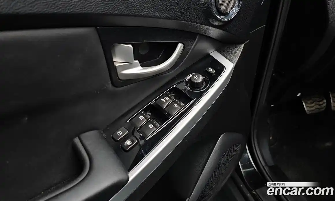 SsangYong Korando 2015 2.2 автомат (гидро), фото 22