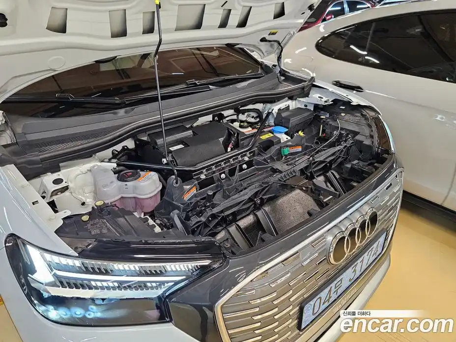 Audi Q4 e-tron 2022 0.2 автомат (гидро), фото 6
