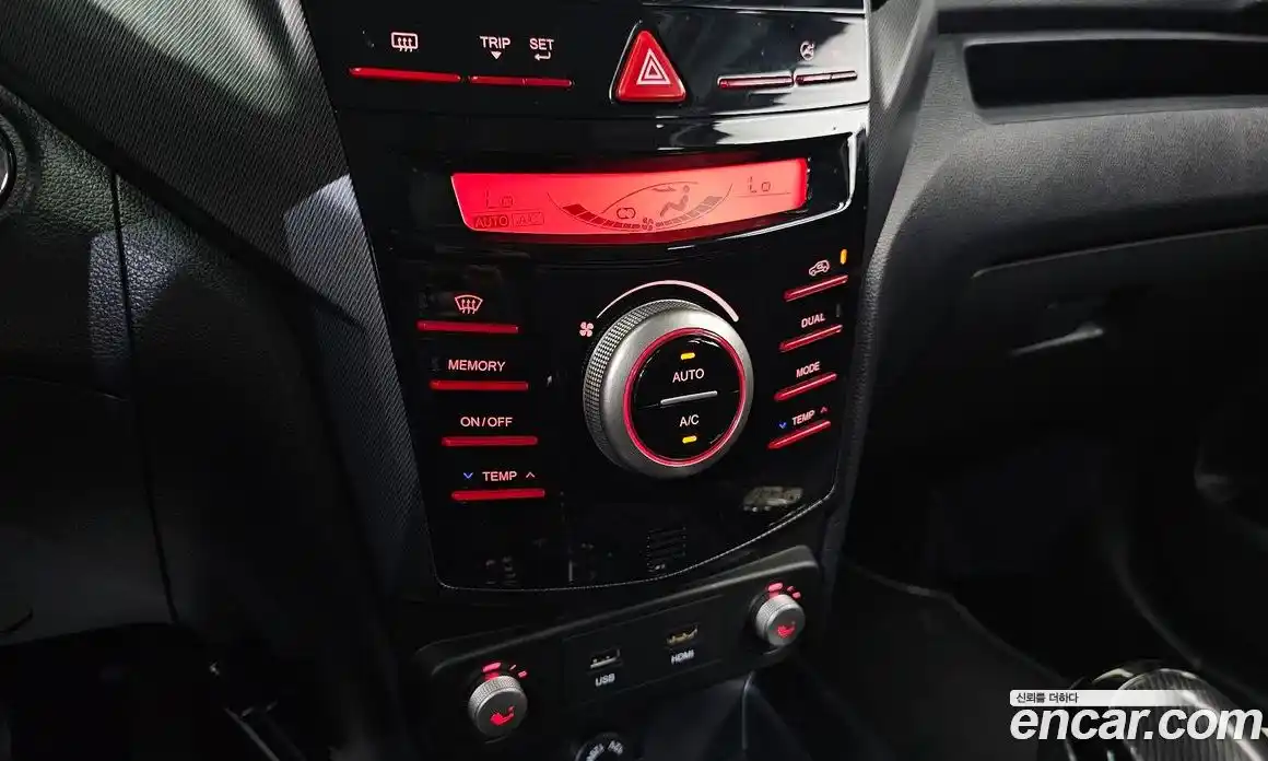 SsangYong TIBOLI 2017 1.6 автомат (гидро), фото 17