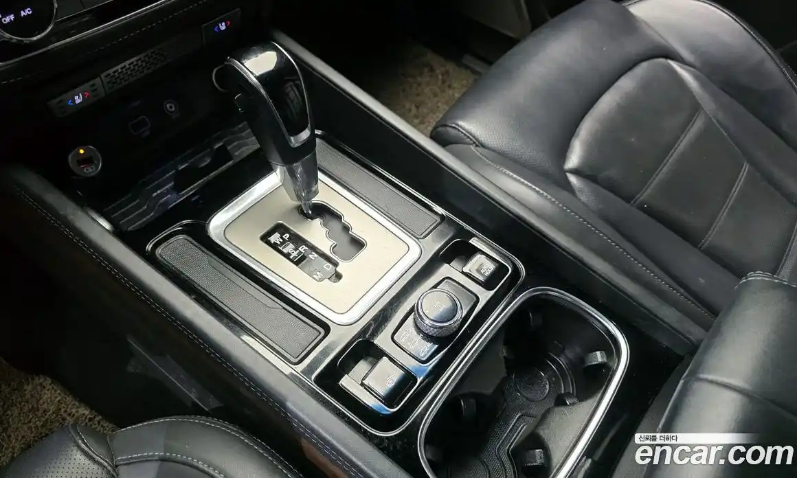SsangYong Rexton 2018 2.2 автомат (гидро), фото 12