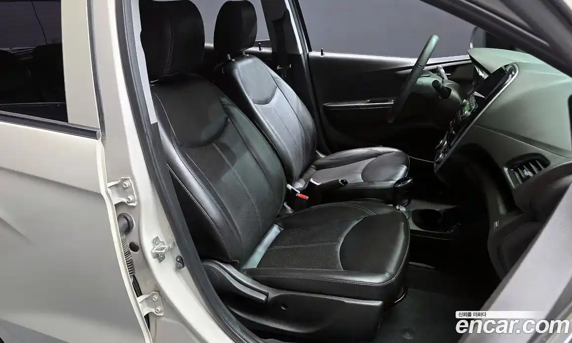 Chevrolet Spark 2018 1.0 автомат (гидро), фото 16