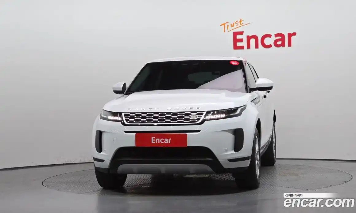 Land Rover Range Rover Evoque 2023 2.0 автомат (гидро), фото 3