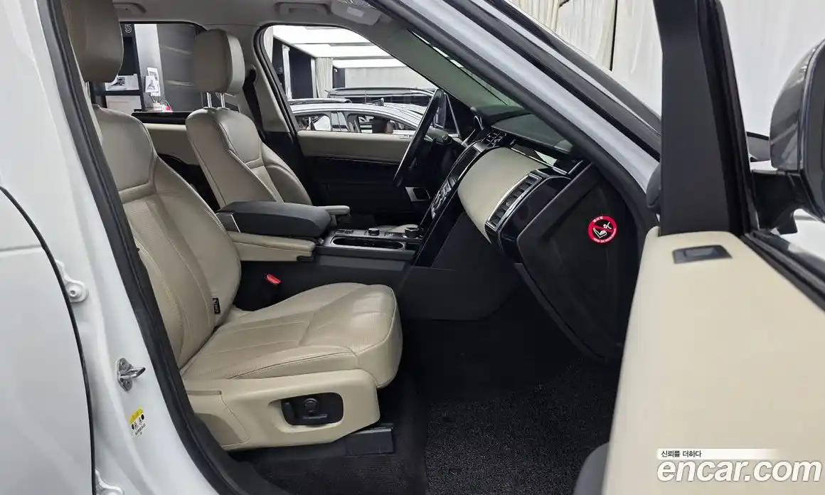 Land Rover Discovery 2019 2.0 автомат (гидро), фото 11