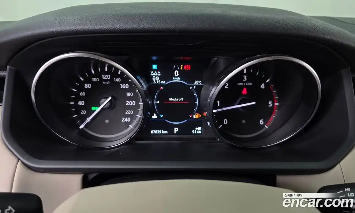 Land Rover Discovery 2019 2.0 автомат (гидро), фото 8