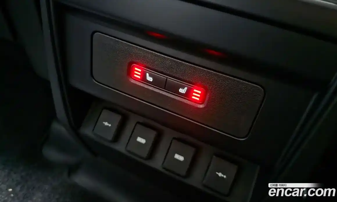 Land Rover Defender 2020 2.0 автомат (гидро), фото 19