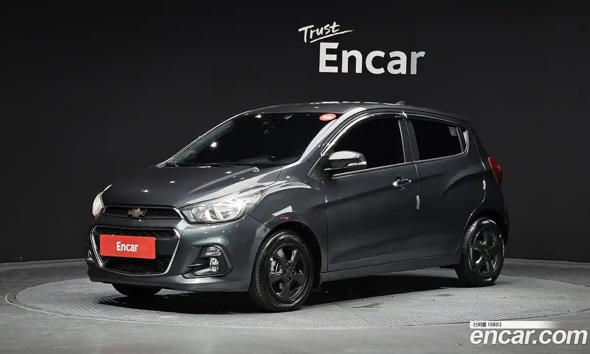 Chevrolet Spark 2018 1.0 автомат (гидро), фото 1