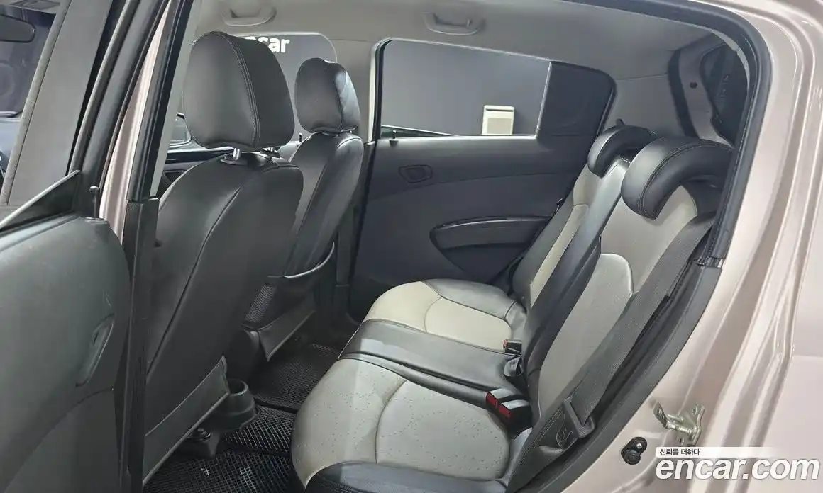 Chevrolet Matiz 2011 1.0 автомат (гидро), фото 12