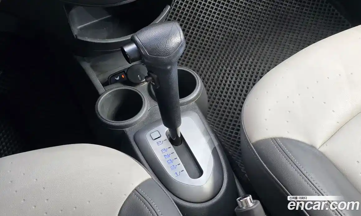 Chevrolet Matiz 2011 1.0 автомат (гидро), фото 9