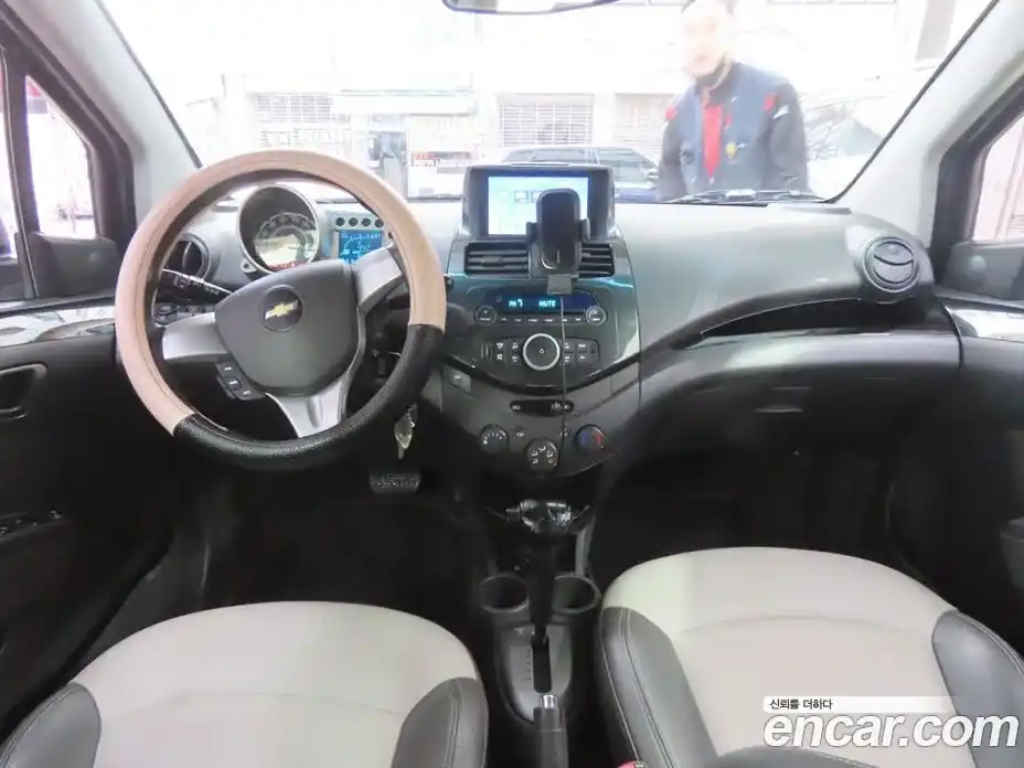Chevrolet Spark 2012 1.0 автомат (гидро), фото 7