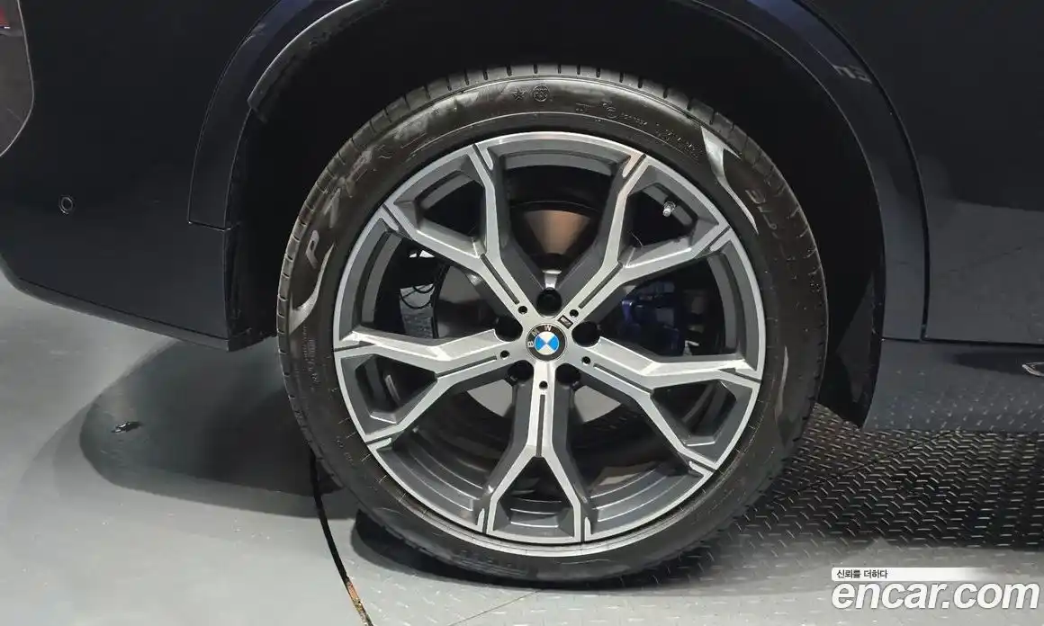 BMW X5 2025 3.0 автомат (гидро), фото 5