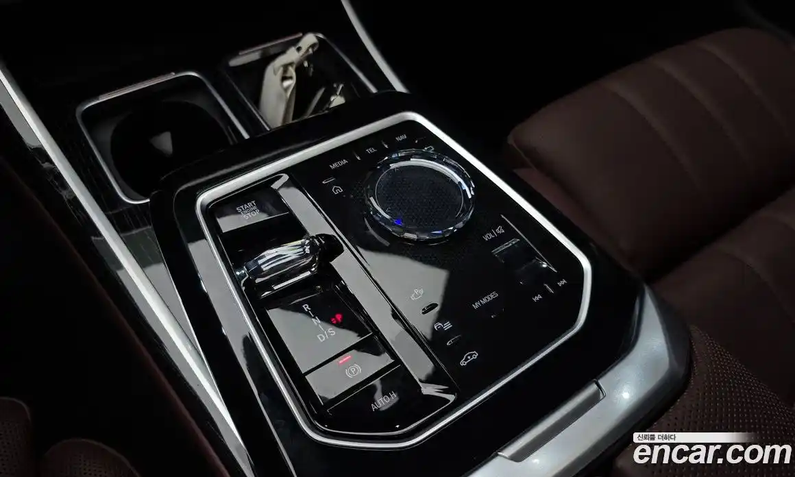 BMW 7 серия 2025 3.0 автомат (гидро), фото 12