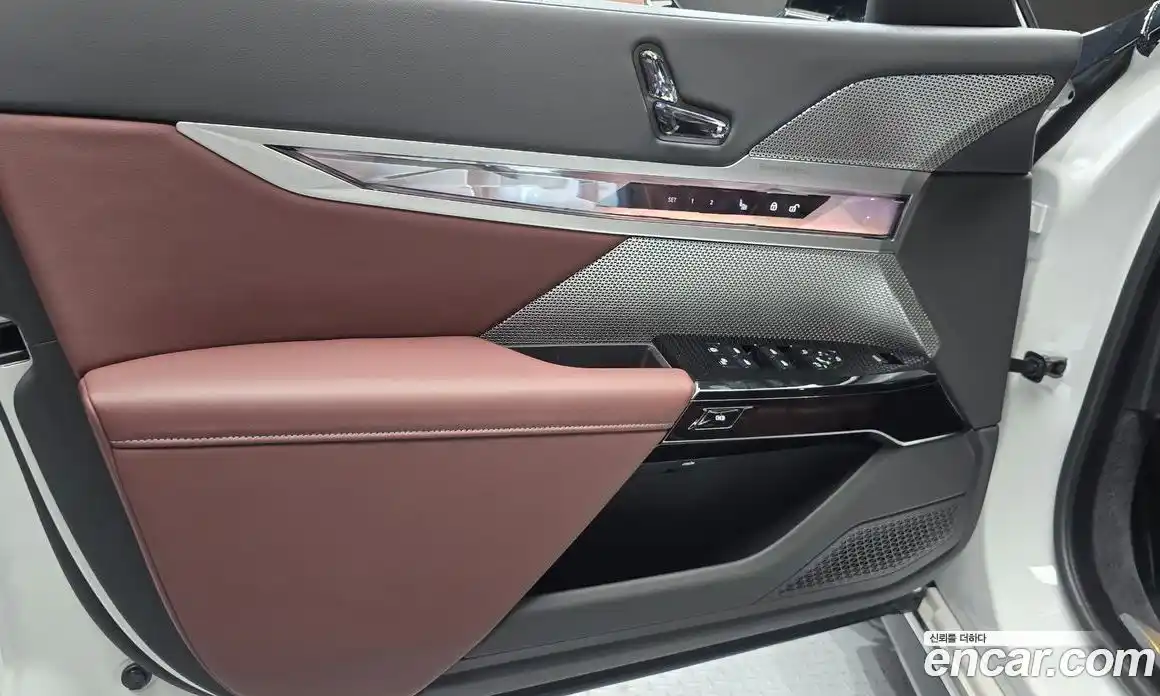 BMW 7 серия 2025 3.0 автомат (гидро), фото 14