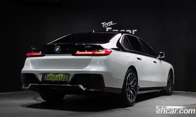 BMW 7 серия 2025 3.0 автомат (гидро), миниатюра 2