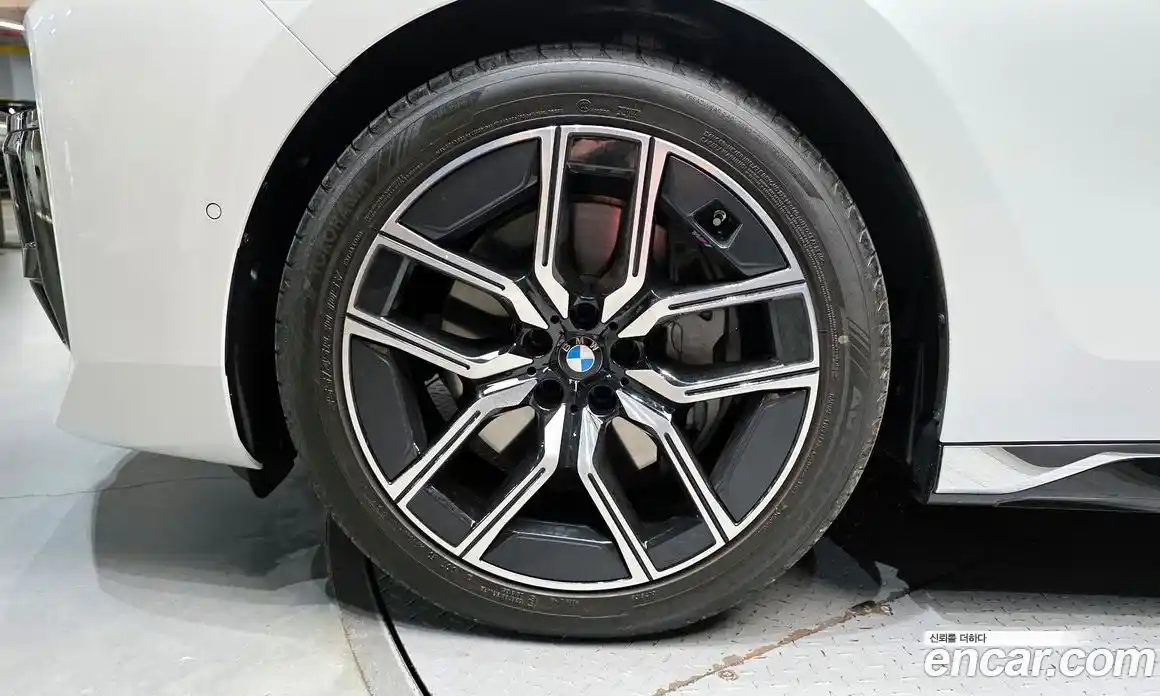 BMW 7 серия 2025 3.0 автомат (гидро), фото 5