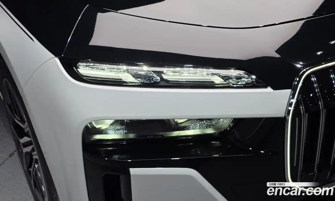 BMW 7 серия 2025 3.0 автомат (гидро), фото 8