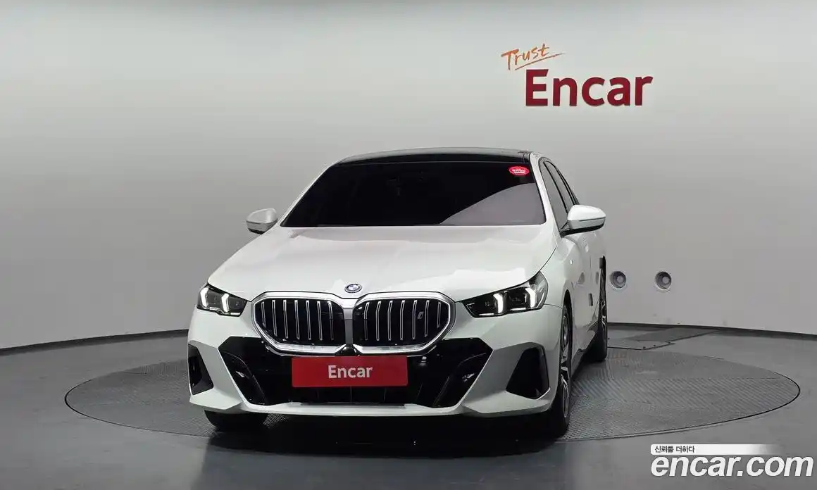 BMW i5 2025 0.2 автомат (гидро), фото 3