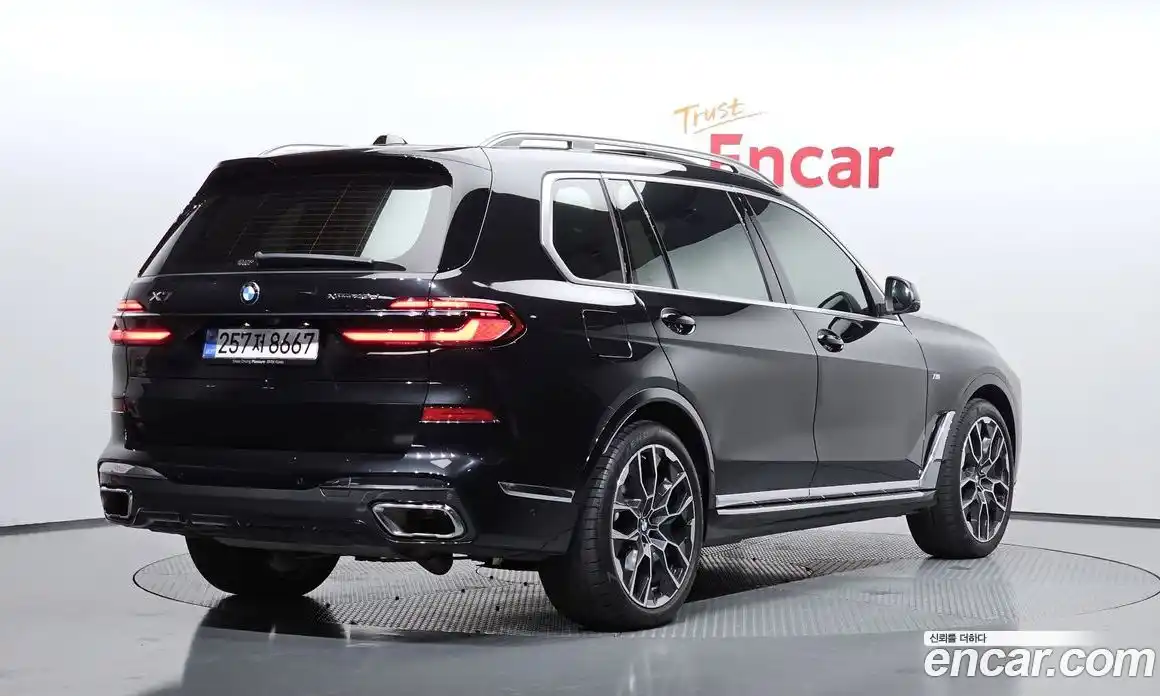 BMW X7 2025 3.0 автомат (гидро), фото 2