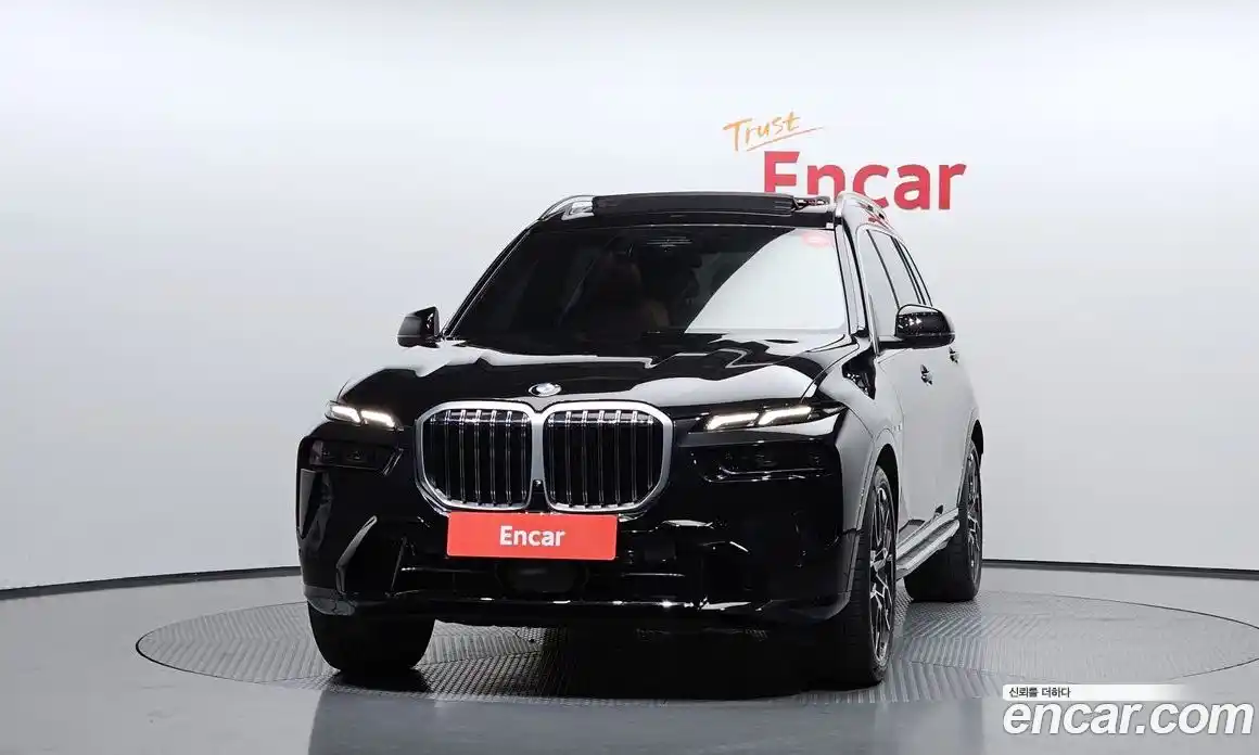 BMW X7 2025 3.0 автомат (гидро), фото 3