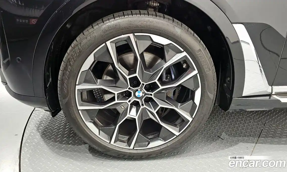 BMW X7 2025 3.0 автомат (гидро), фото 5