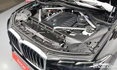 BMW X7 2025 3.0 автомат (гидро), миниатюра 6