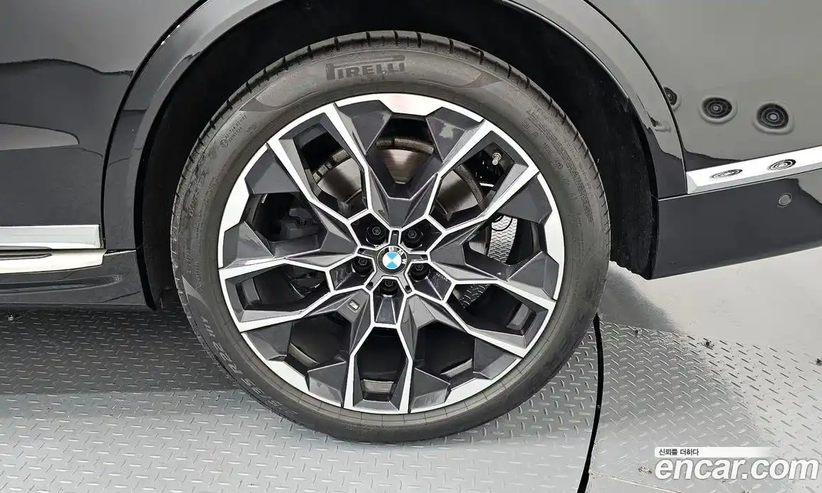 BMW X7 2025 3.0 автомат (гидро), фото 7