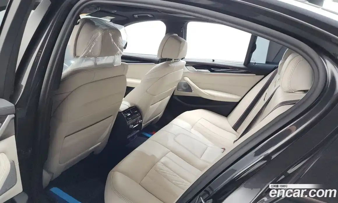 BMW 5 серия 2022 4.4 автомат (гидро), фото 11