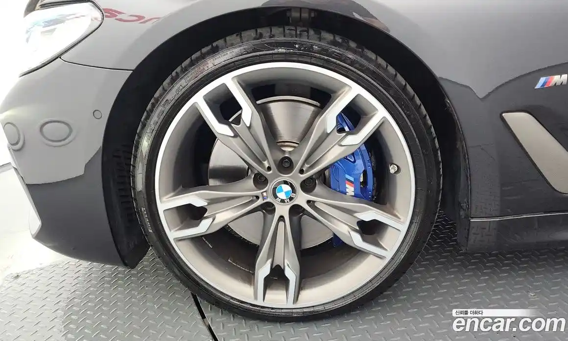 BMW 5 серия 2022 4.4 автомат (гидро), фото 5