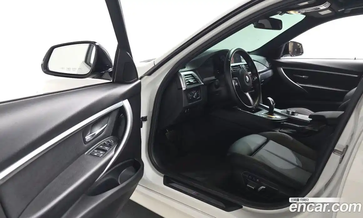 BMW 3 серия 2018 2.0 автомат (гидро), фото 12