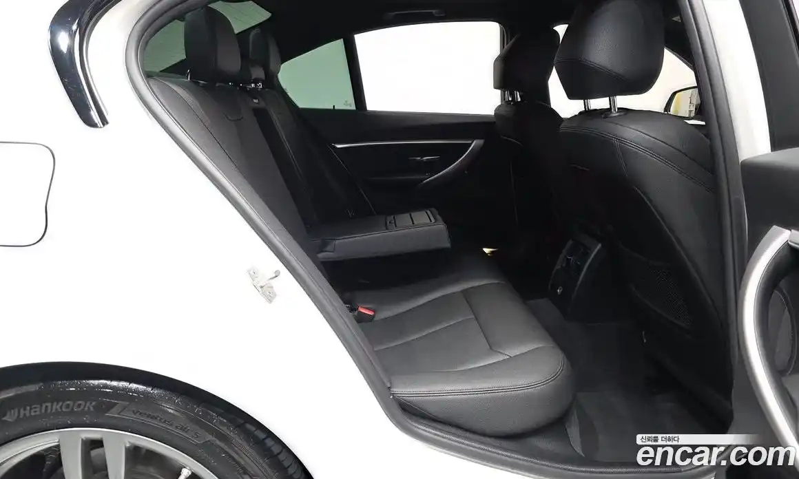 BMW 3 серия 2018 2.0 автомат (гидро), фото 16