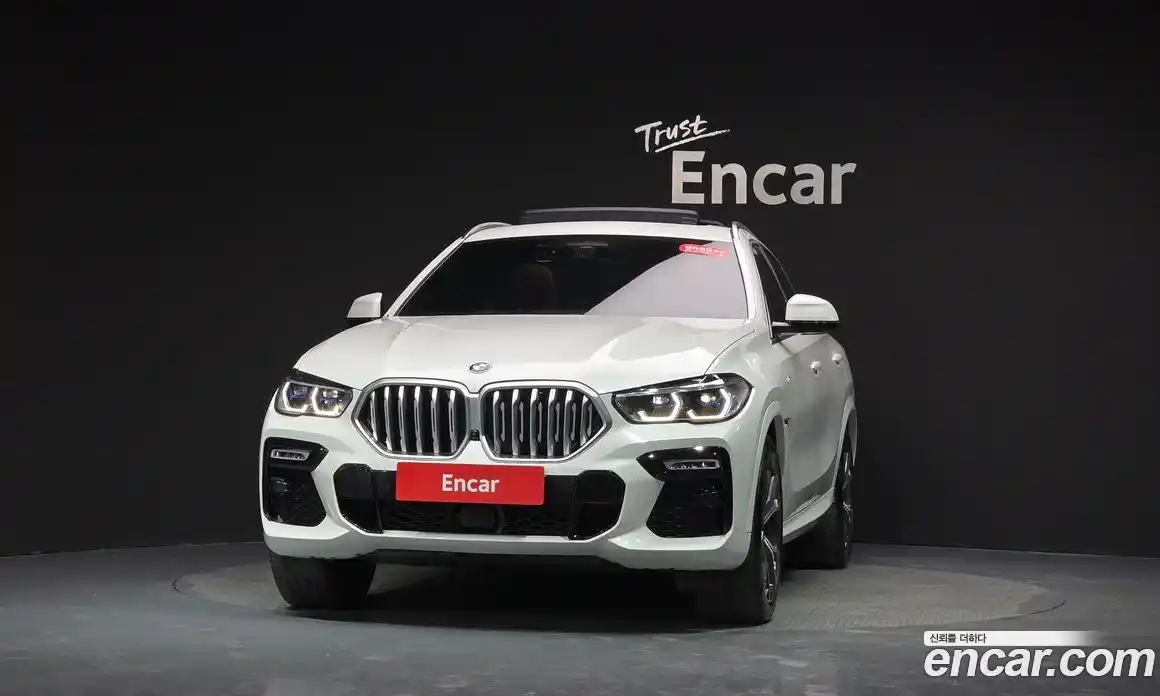BMW X6 2021 3.0 автомат (гидро), фото 2