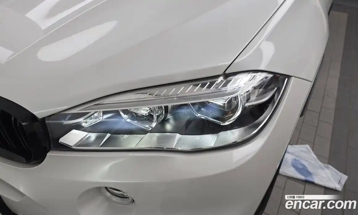 BMW X6 2018 3.0 автомат (гидро), фото 8