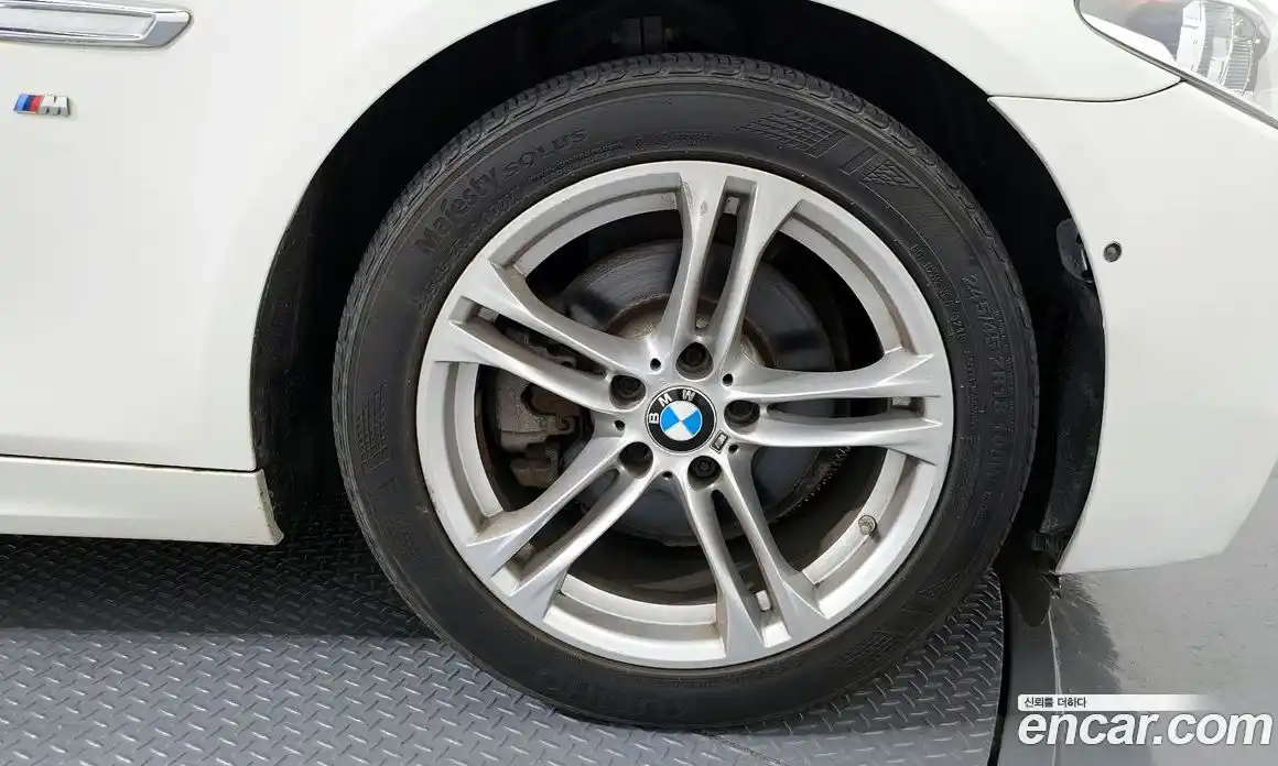 BMW 5 серия 2016 2.0 автомат (гидро), фото 6