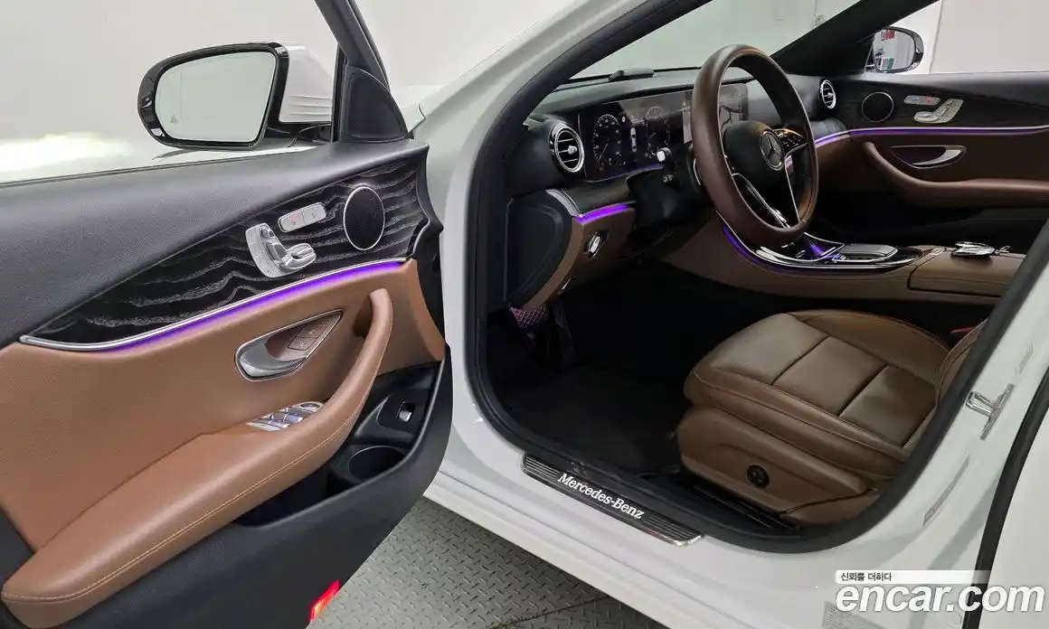 Mercedes-Benz E-Class 2023 2.0 автомат (гидро), фото 13