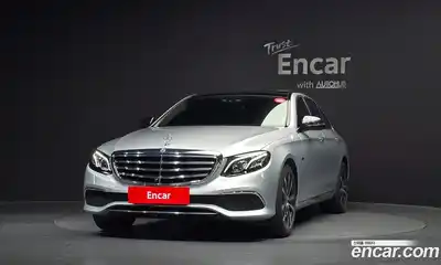 Mercedes-Benz E-Class 2019 2.0 автомат (гидро), миниатюра 3