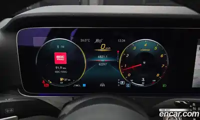 Mercedes-Benz E-Class 2022 2.0 автомат (гидро), миниатюра 11