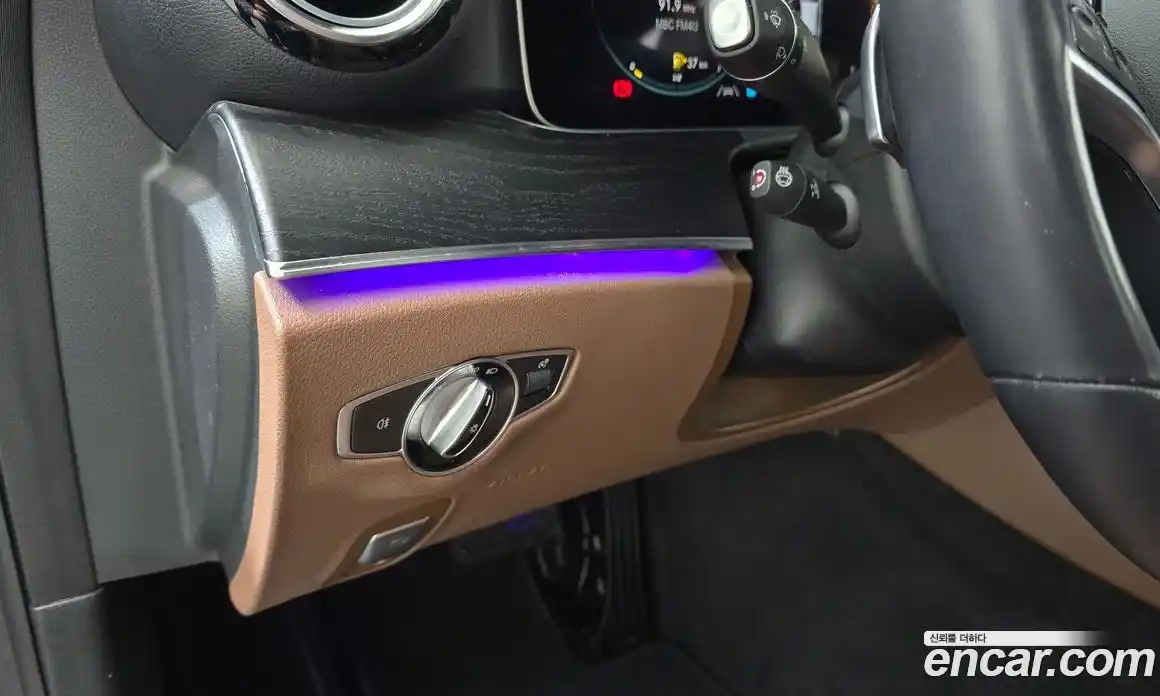 Mercedes-Benz E-Class 2022 2.0 автомат (гидро), фото 20