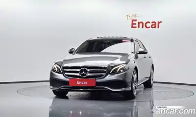 Mercedes-Benz E-Class 2017 2.0 автомат (гидро), миниатюра 2