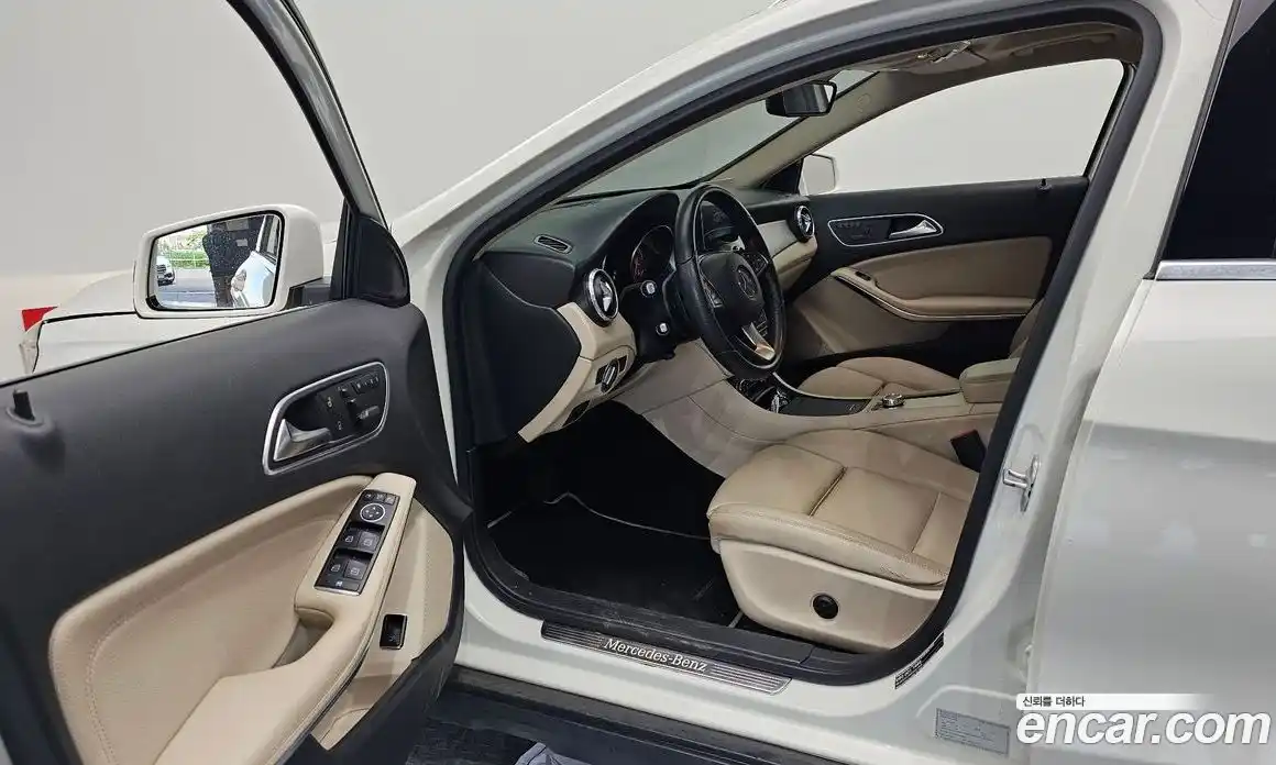 Mercedes-Benz GLA-Class 2016 2.1 гидро, фото 10 Mercedes-Benz GLA-Class 2016 2.1 гидро, фото 10