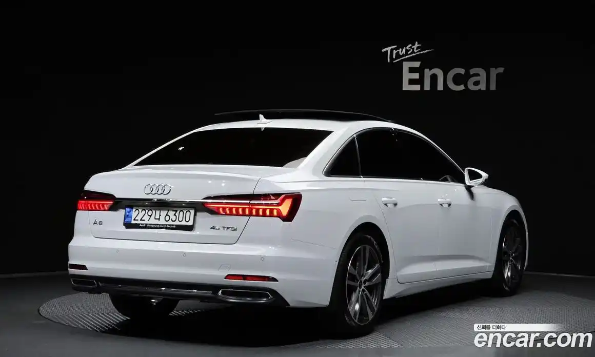 Audi A6 2022 2.0 автомат (гидро), фото 2