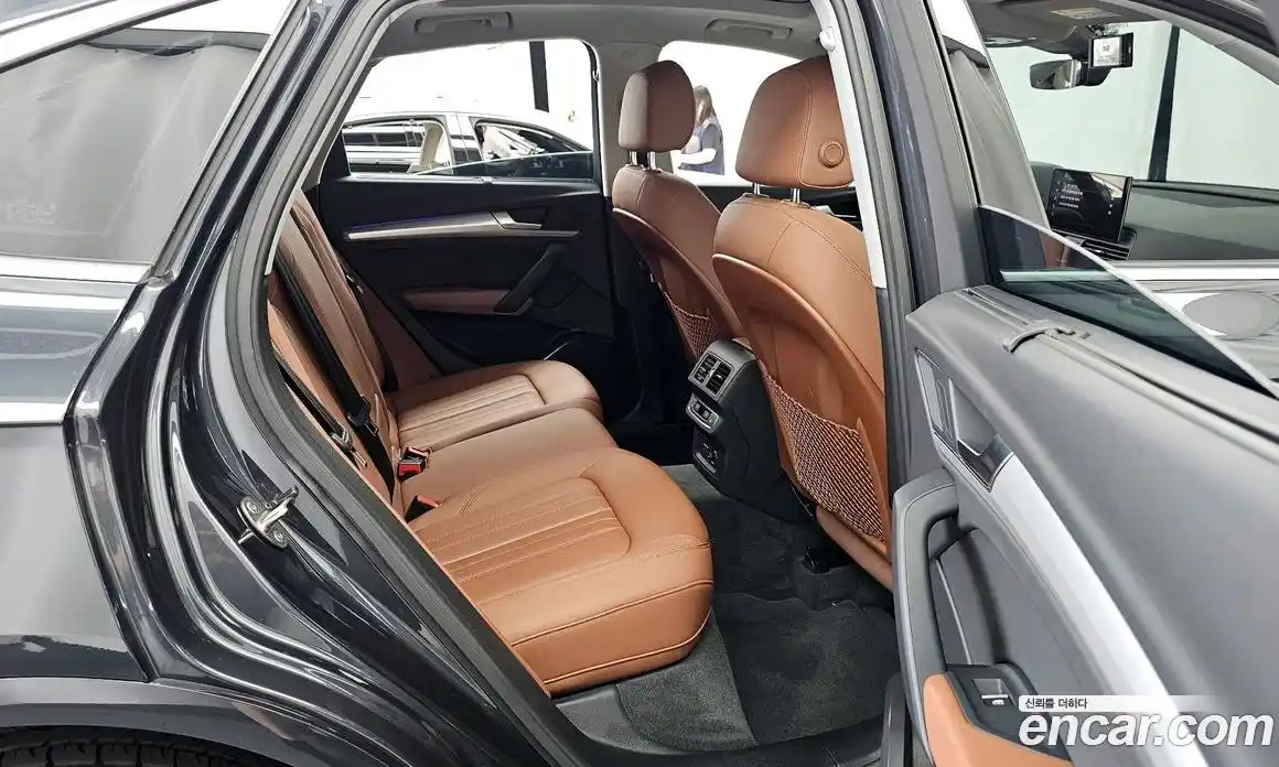Audi Q5 2021 2.0 автомат (гидро), фото 12
