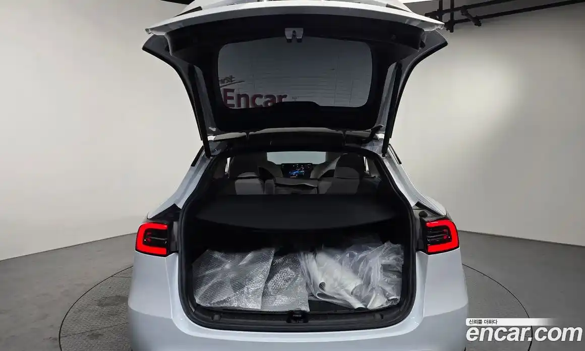 Tesla Model Y 2023 0.2 автомат (гидро), фото 23 Tesla Model Y 2023 0.2 автомат (гидро), фото 23