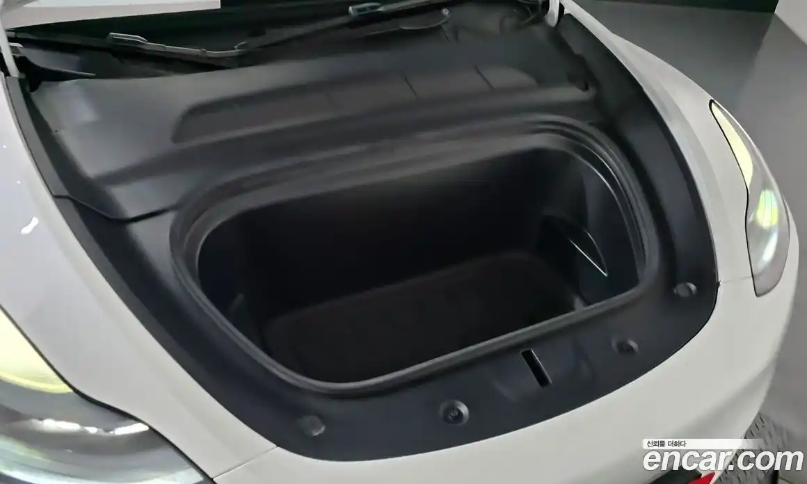 Tesla Model Y 2023 0.2 автомат (гидро), фото 5 Tesla Model Y 2023 0.2 автомат (гидро), фото 5