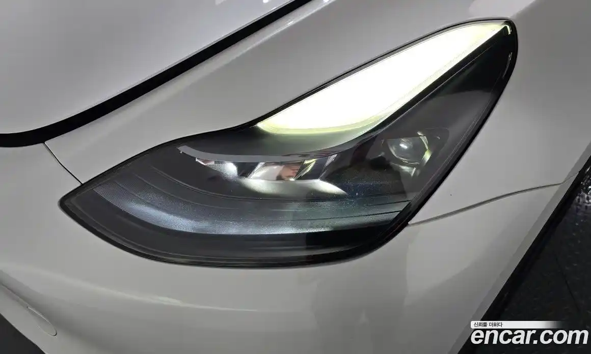 Tesla Model Y 2023 0.2 автомат (гидро), фото 7 Tesla Model Y 2023 0.2 автомат (гидро), фото 7
