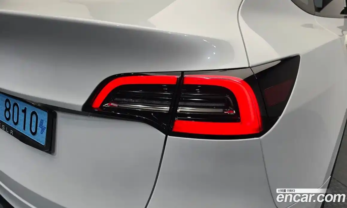 Tesla Model Y 2023 0.2 автомат (гидро), фото 8 Tesla Model Y 2023 0.2 автомат (гидро), фото 8