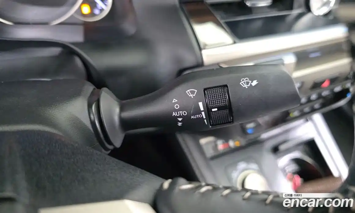 Lexus ES 2018 2.5 автомат (гидро), фото 28 Lexus ES 2018 2.5 автомат (гидро), фото 28