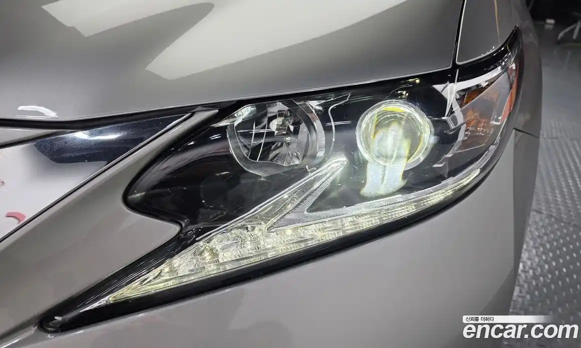 Lexus ES 2018 2.5 автомат (гидро), фото 8 Lexus ES 2018 2.5 автомат (гидро), фото 8